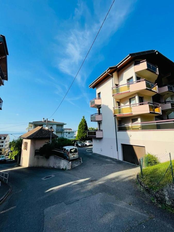 F2 près débarcadère, en centre ville, des thermes EVIAN LES BAINS Extérieur photo