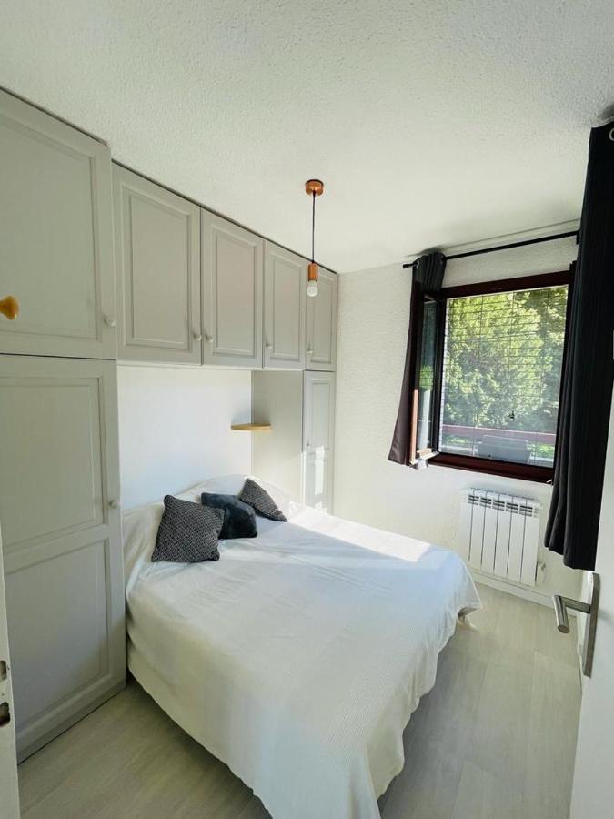 F2 près débarcadère, en centre ville, des thermes EVIAN LES BAINS Extérieur photo